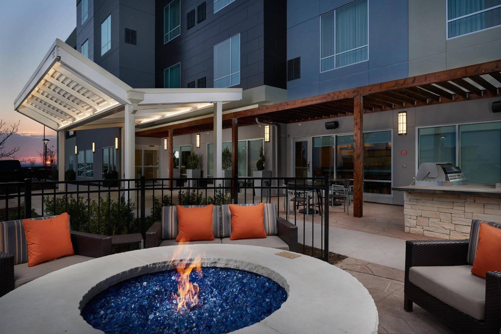 Towneplace Worth Northwest Worth Hotel
